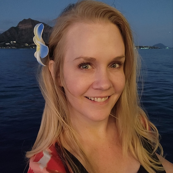 Meet your Posher, Sara. - Picture 1 of 1